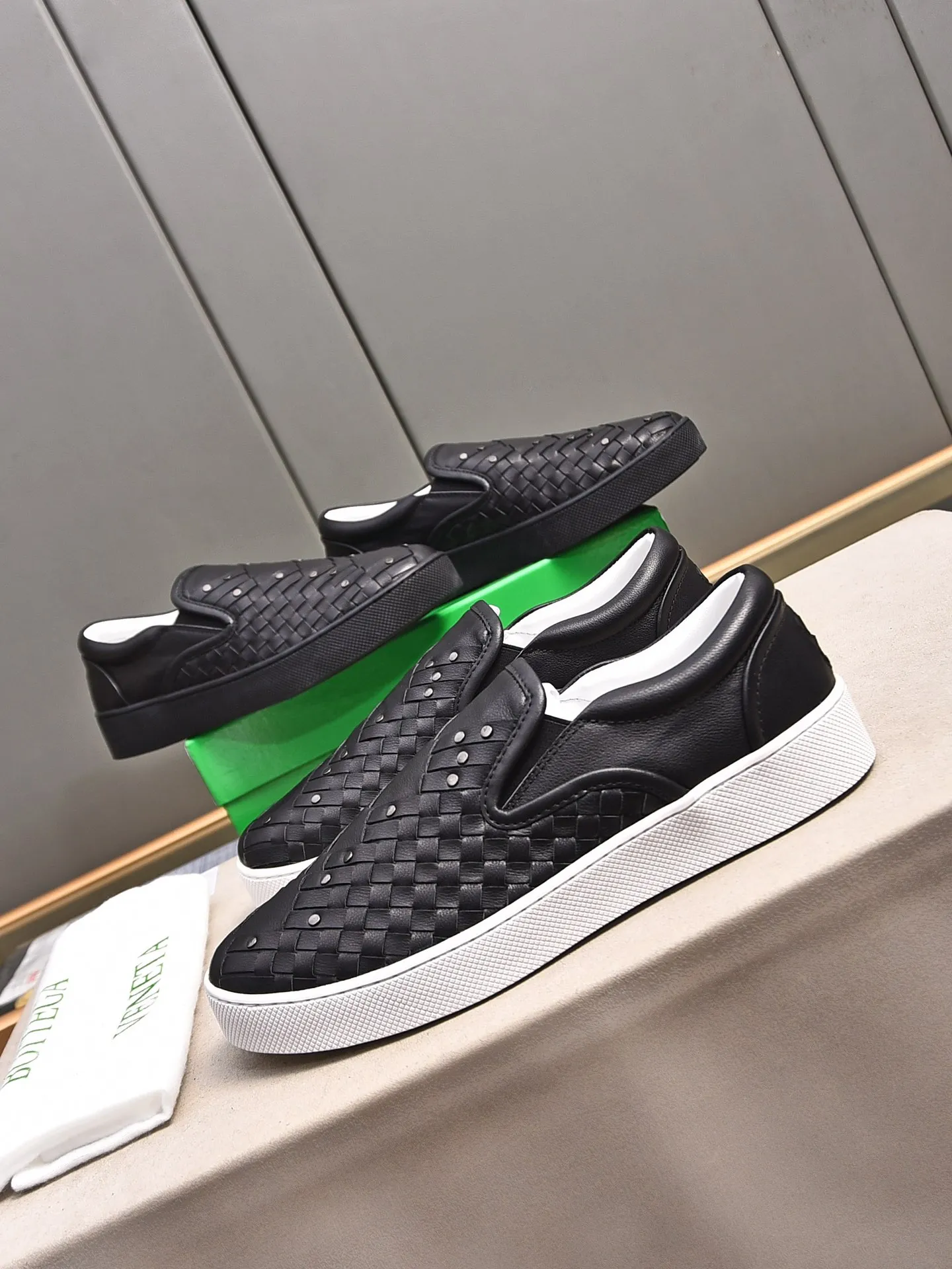 Men's Men's Shoes💰520 [Hot Diamond Sleeves Series] BOTTEG* VENET* - high-end boutique Size: 38-44 (45 customized) BV new product, first-layer cowhide artificially woven classic style harmoniously blends with contemporary fashion temperament, rubber soles are light and flexible, water-dyed sheepskin pads! [Taobao, Tmall, and live streaming are the first choices]